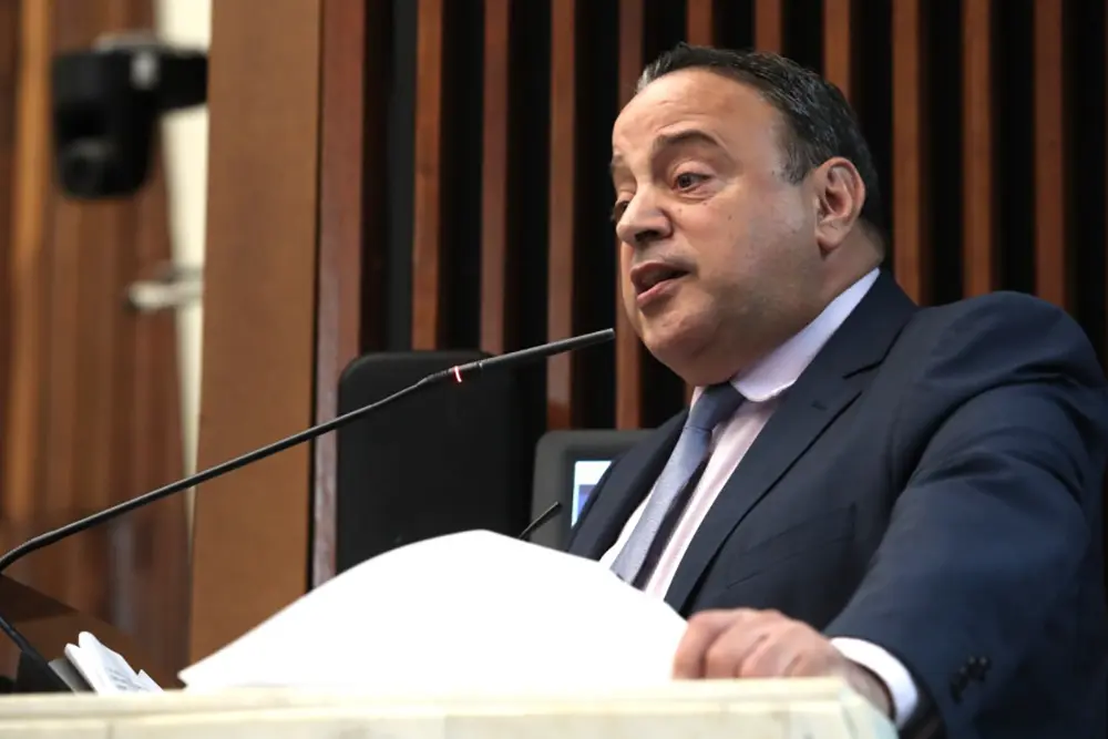 Com 100% de aprovação nos projetos do Governo, Bakri comemora 2023 de muitos avanços para o Paraná 6 Deputado Hussein Bakri