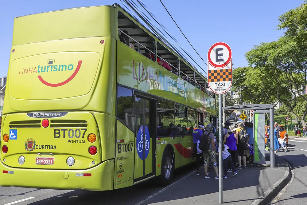 Linha Turismo de Curitiba tem horário estendido para moradores e turistas aproveitarem as atrações de Natal 8 Linha Turismo