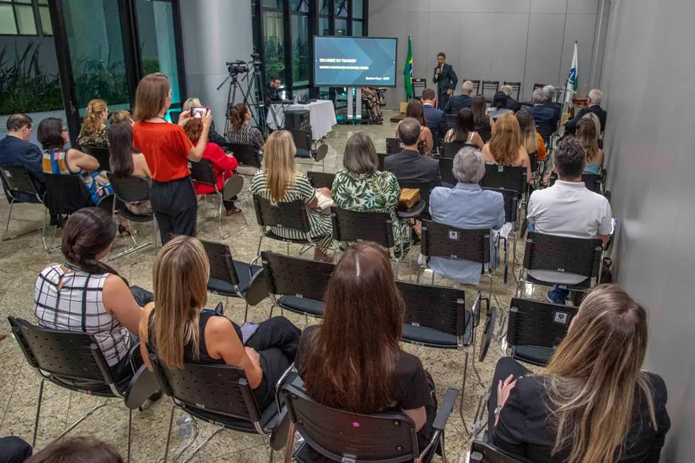 Magistrados atuantes nos juizados especiais e Cejuscs se reúnem no TJPR 5 juizados especiais