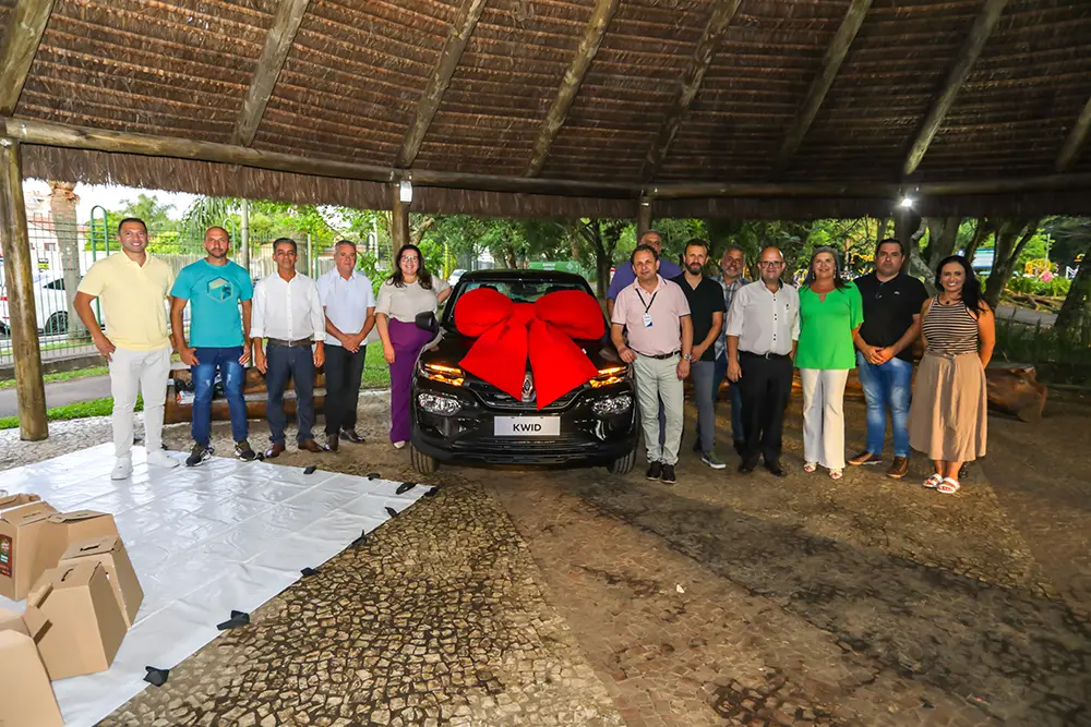 Natal Encantado de Pinhais entrega carro zero sorteado pela Acipi 3 Natal Encantado de Pinhais