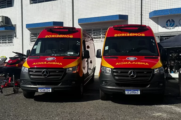 entrega ambulâncias