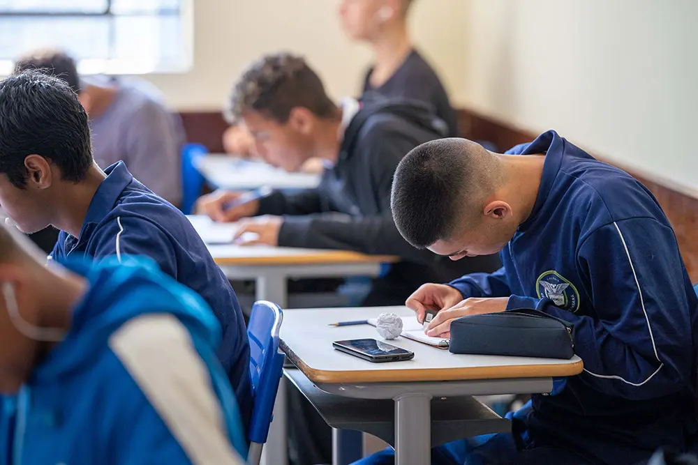 Estado do Paraná terá 312 escolas estaduais cívico-militares em 2024 6 escolas estaduais cívico-militares