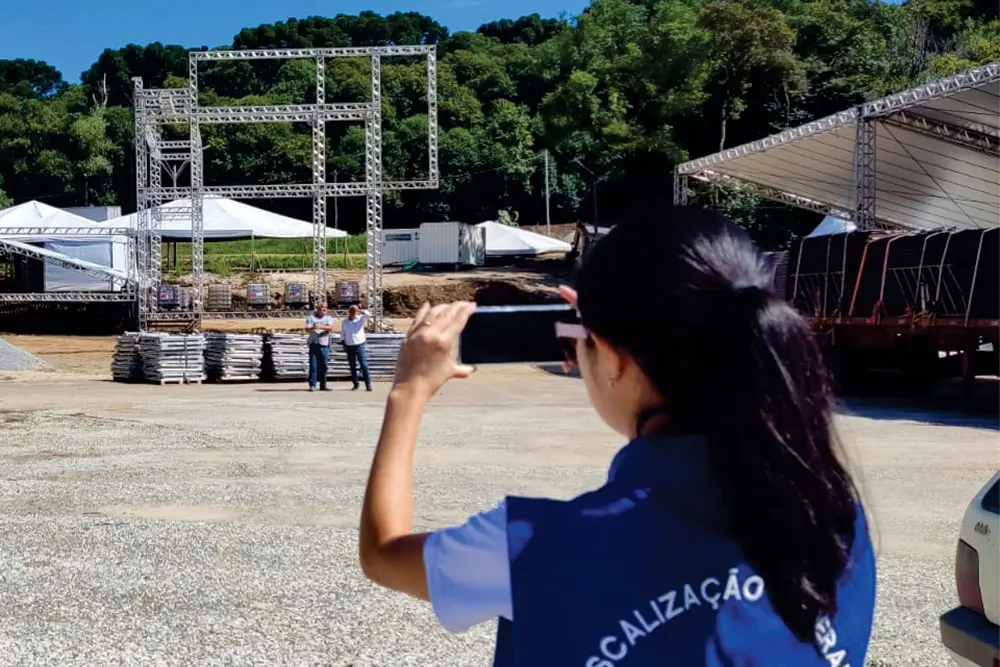 Crea-PR fiscaliza estruturas da Festa da Uva, em Colombo 1 Festa da Uva