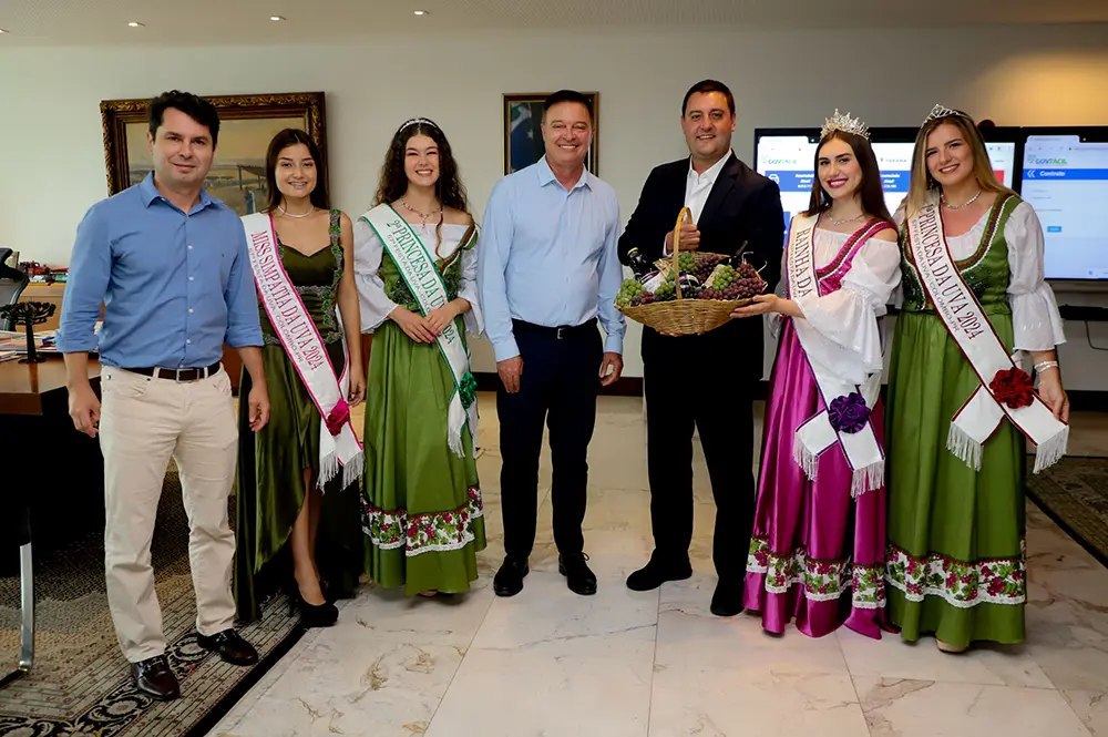 Ratinho Jr. destaca a importância da Festa da Uva de Colombo no calendário turístico 4 Festa da Uva de Colombo