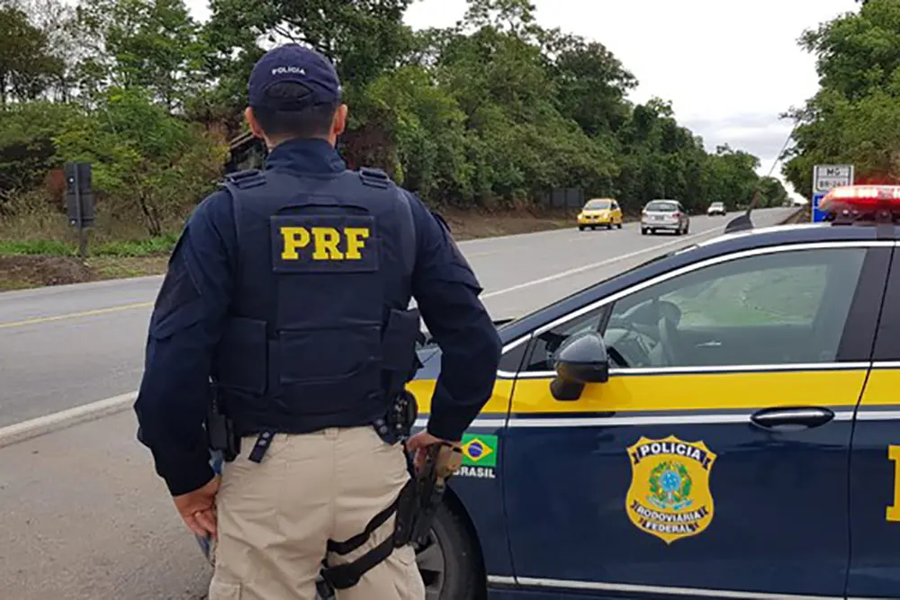 Em 15 anos, acidentes de trânsito ficaram 50% mais letais 4 acidentes de trânsito