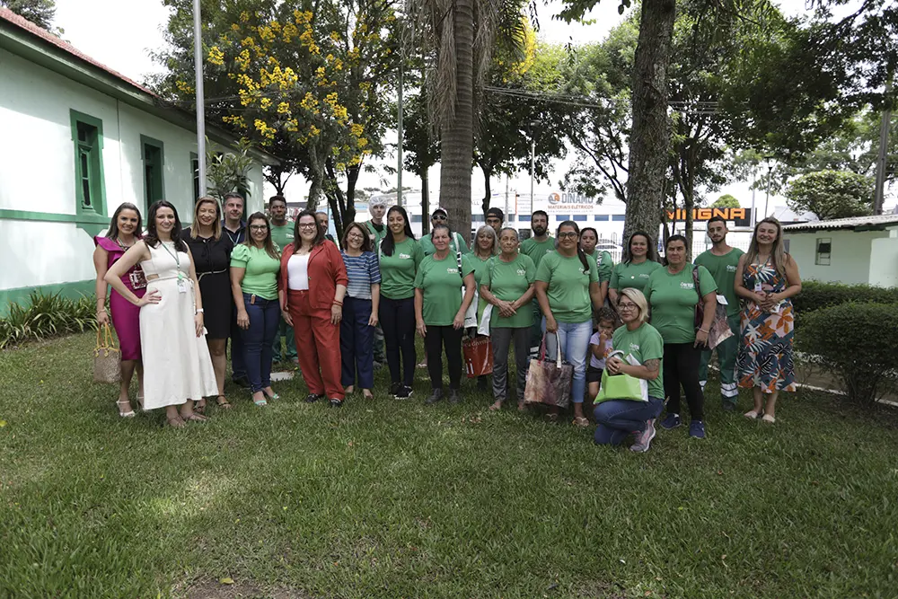Prefeitura firma contrato administrativo com a Associação de Recicladores de Pinhais 9 Associação de Recicladores de Pinhais