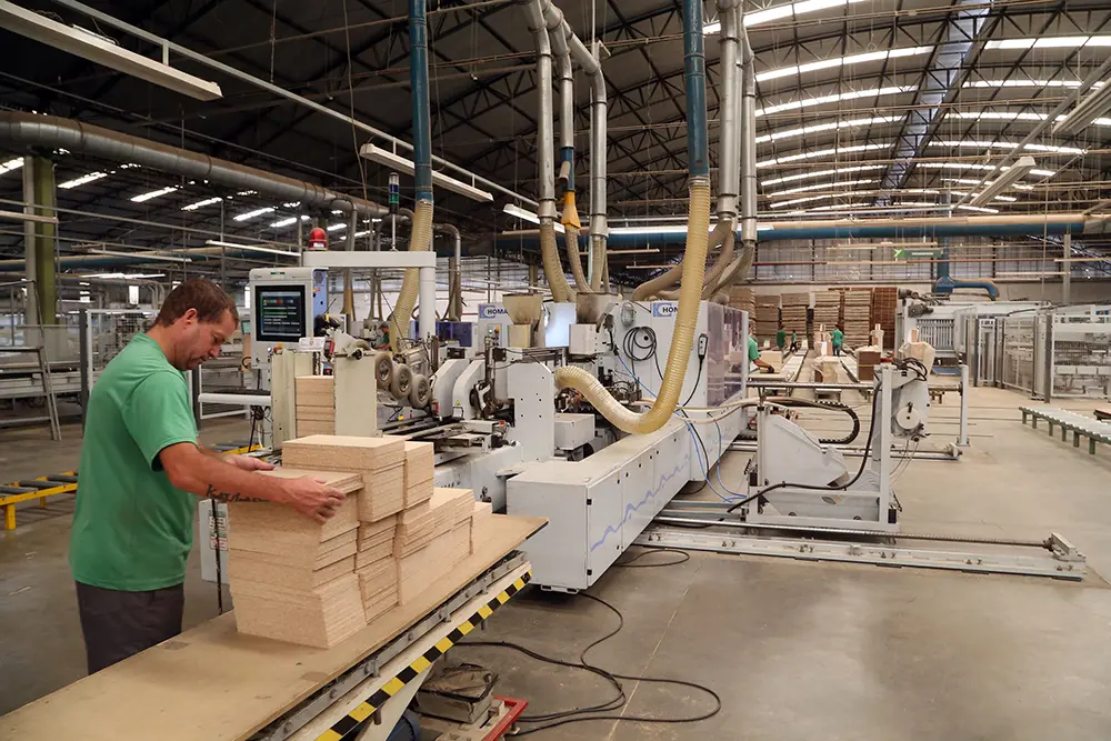 De R$ 1,8 mil a R$ 2,1 mil: Paraná seguirá com maior Piso Regional do País em 2024 1 Piso Regional