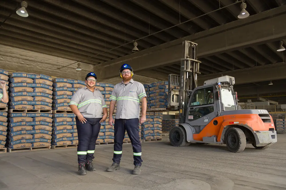 Votorantim Cimentos oferece curso gratuito de operador/operadora de empilhadeira em Rio Branco do Sul (PR) 6 curso gratuito de operador/operadora de empilhadeira