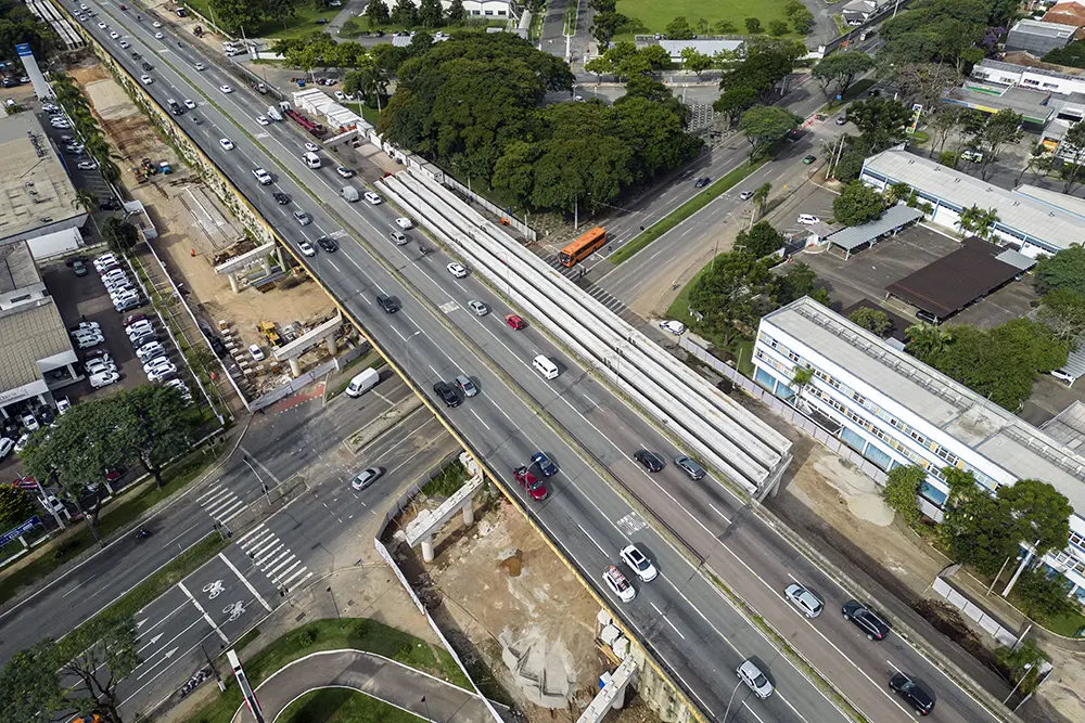 Trânsito na Victor Ferreira do Amaral é liberado antes do previsto; ônibus voltam ao itinerário normal 4 Trânsito na Victor Ferreira do Amaral