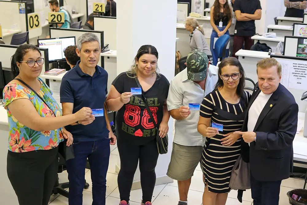 Governo entrega primeiro lote do Cartão Social a trabalhadores que buscam emprego na Região Metropolitana de Curitiba 4 Cartão Social