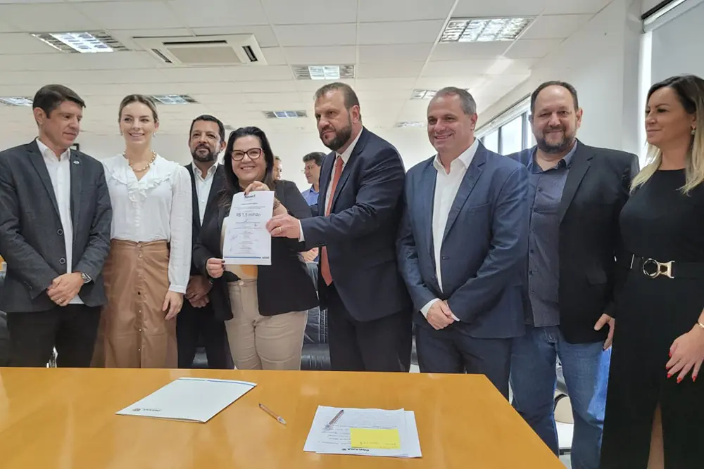 Pinhais recebe investimentos de parceria entre Governo do Estado e Ambev para projetos sociais 3 Governo do Estado e Ambev