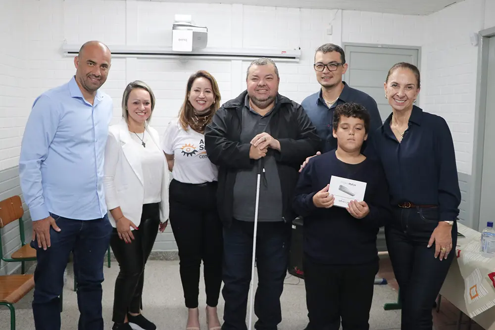 Dispositivos digitalizadores de imagens são entregues ao CEMAEE Anne Sullivan, em São José dos Pinhais 3 Dispositivos digitalizadores de imagens