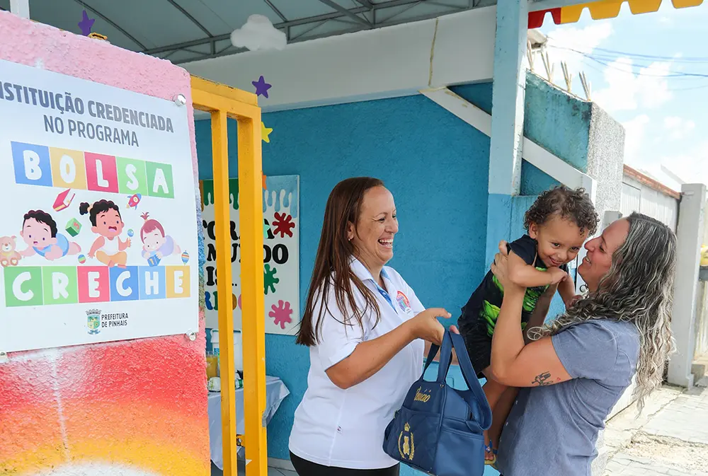 Número de famílias atendidas em Pinhais pelo Bolsa Creche triplicou em dois anos 8 Bolsa Creche