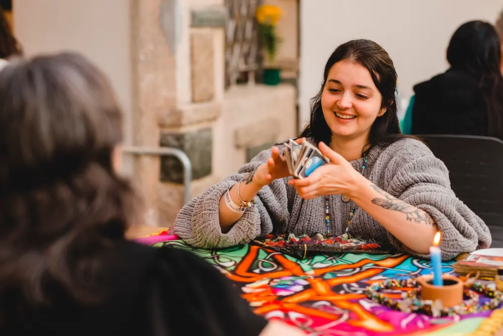Feira Mística do Alto da XV Mall começa nesta sexta-feira (12) 6 Feira Mística
