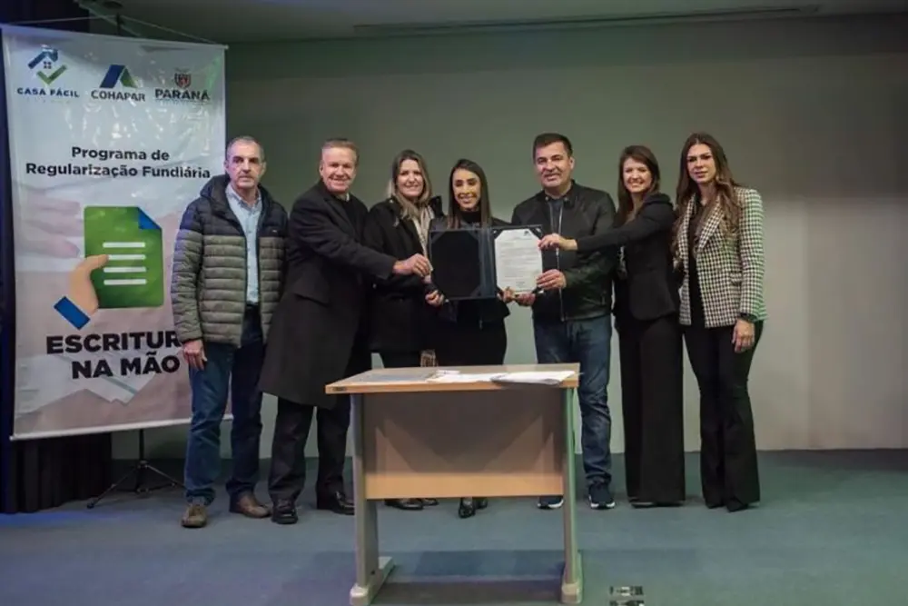 São José dos Pinhais adere ao “Escritura na Mão”, novo programa de regularização fundiária do Governo do Paraná 1 Escritura na Mão