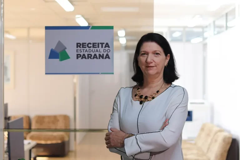 Suzane Gambetta Dobjenski, diretora da Receita Estadual do Paraná