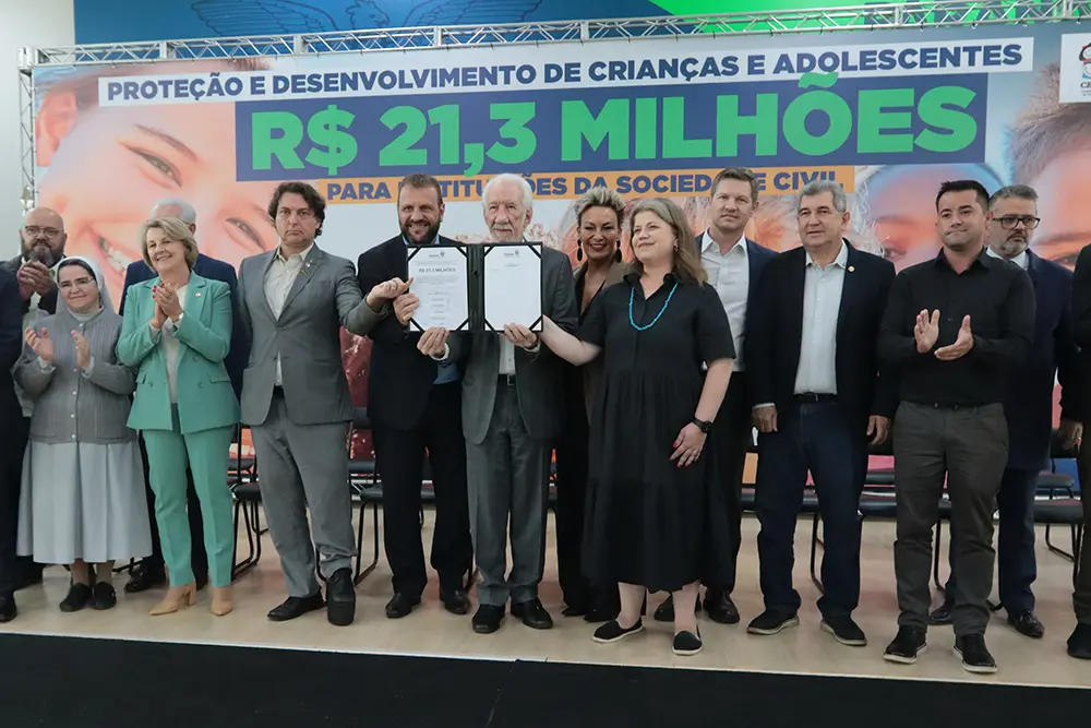 Governo do Paraná libera R$ 21,3 milhões para instituições que atendem crianças e adolescentes 5 crianças e adolescentes