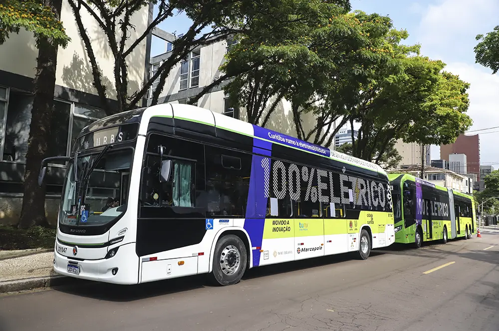 Curitiba vai receber R$ 380 milhões do Novo PAC para compra de 54 ônibus elétricos 3 ônibus elétricos