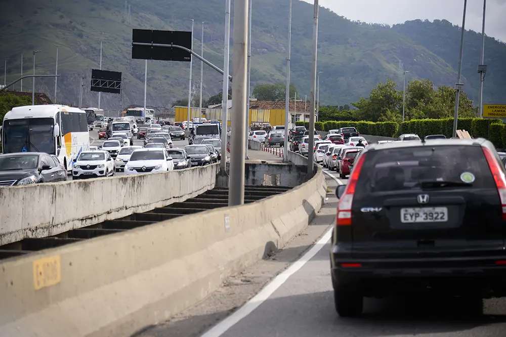 Mais de 30% dos veículos em circulação nas estradas apresentam riscos aos usuários 6 veículos