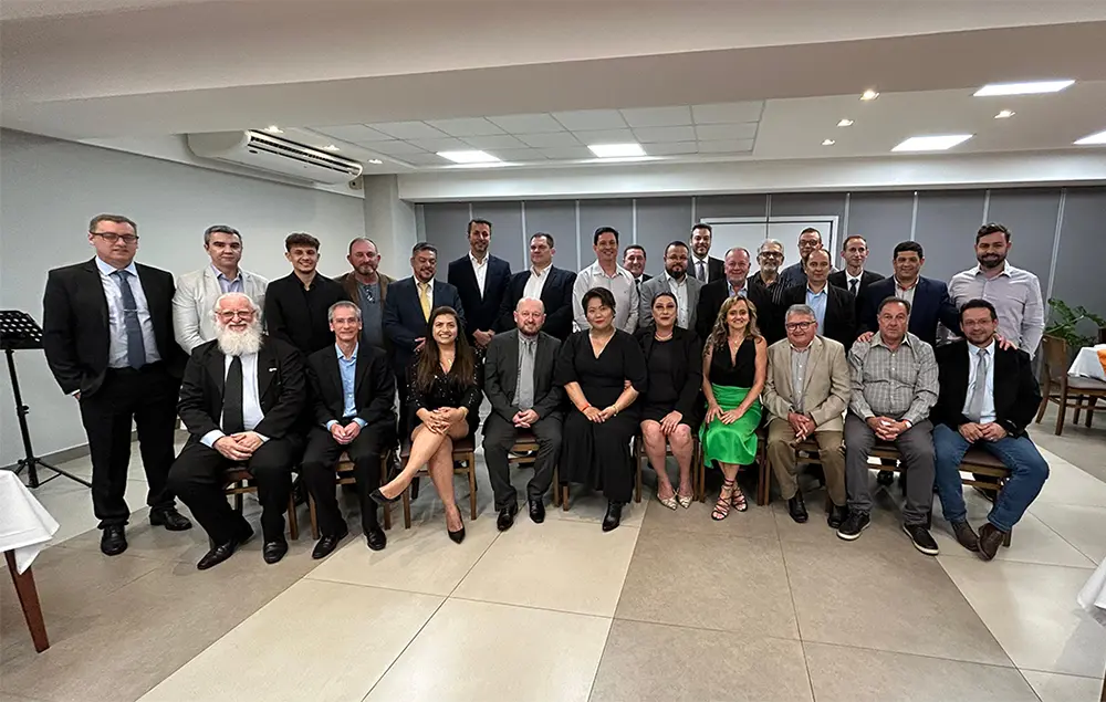 Nova Diretoria da Adjori-PR toma posse em 28º Congresso da entidade, em Foz do Iguaçu 1 Adjori-PR