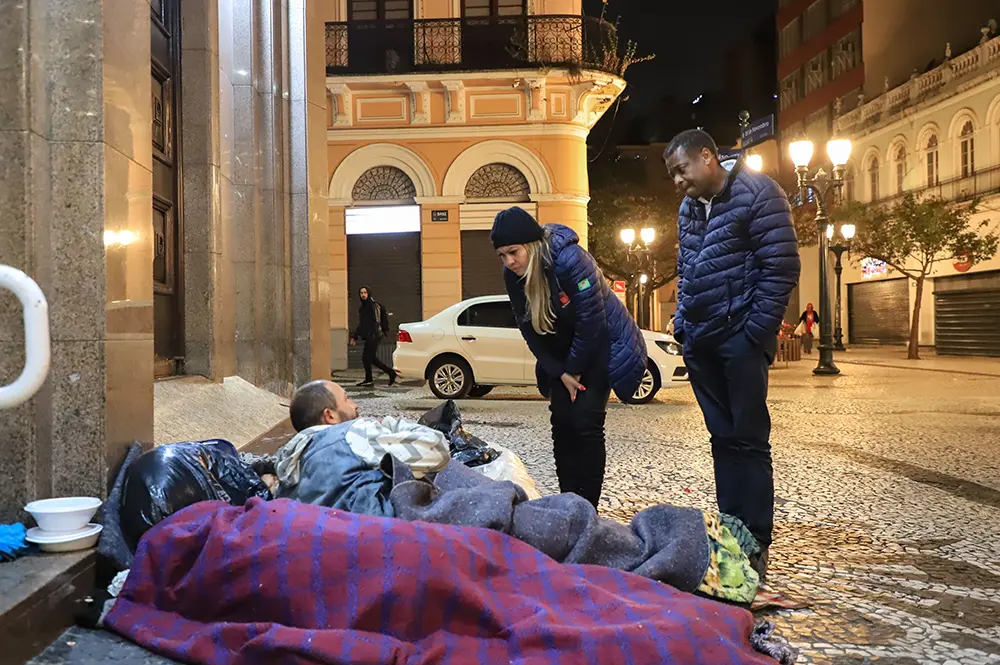 Prefeito em exercício de Curitiba, Herivelto Oliveira acompanha ação da FAS de acolhimento a pessoas em situação de rua 4 Herivelto Oliveira
