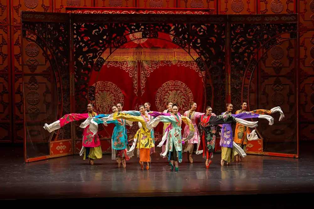 Curitiba vai receber o Espetáculo Origens China Experience 8 Origens China Experience