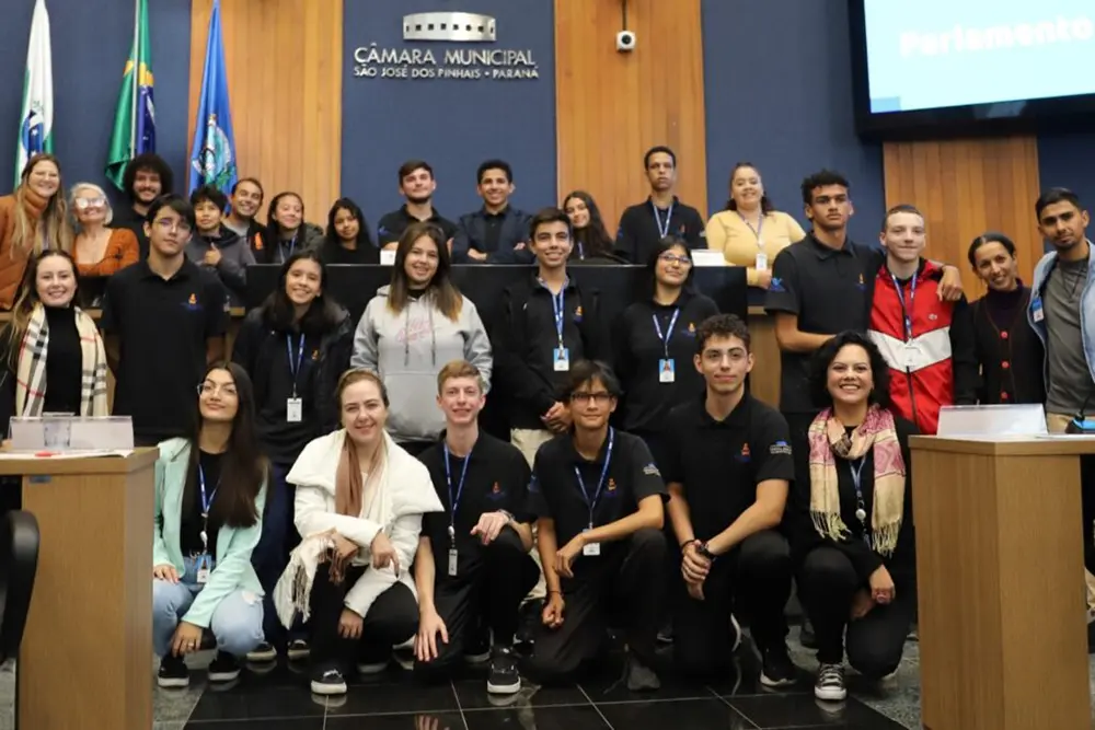 Escola da Cidadania encerra o semestre com 683 visitantes e nova formação do Parlamento Jovem 4 Escola da Cidadania