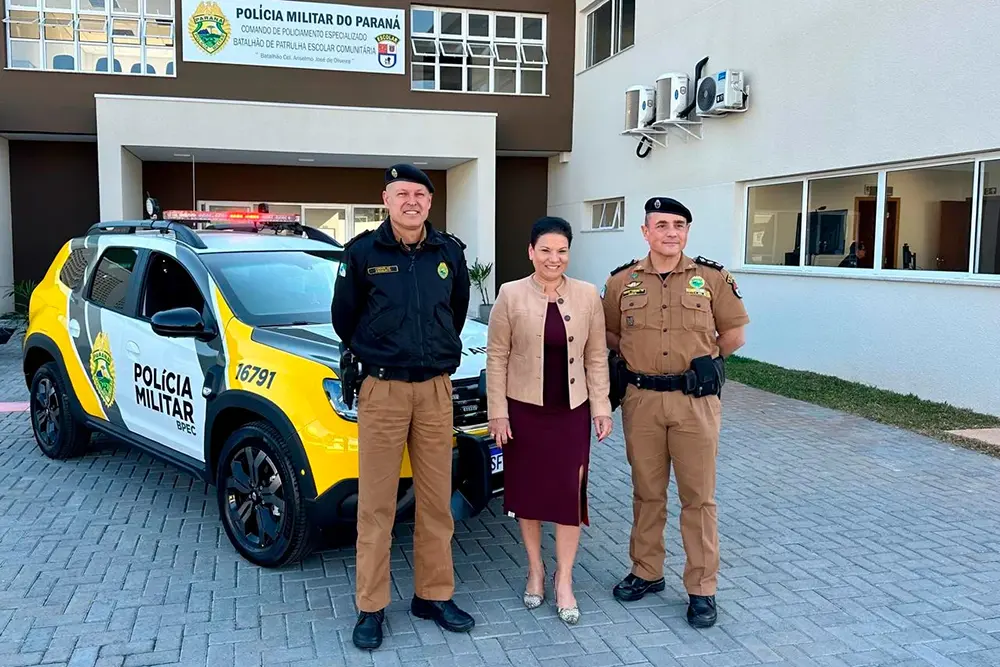 Deputada Marli Paulino entrega viatura para a Patrulha Escolar Comunitária 1 Patrulha Escolar Comunitária