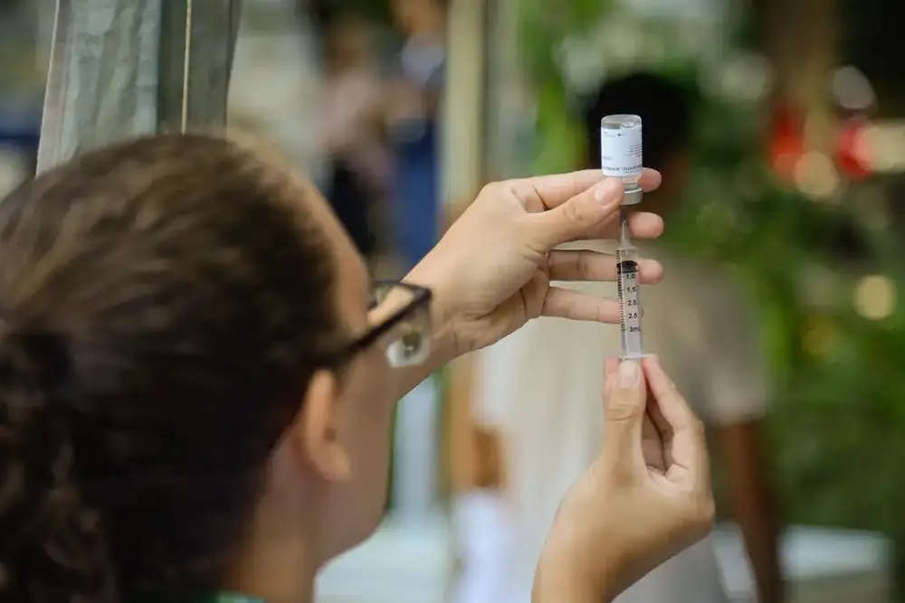 PARANÁ: Unidades de saúde continuam mobilizadas na vacinação contra a gripe 2 vacinação contra a gripe