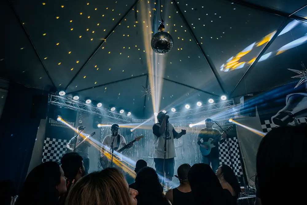 Bar Crossroads celebra o rock nacional com shows ao vivo, no domingo (18) 4 Bar Crossroads