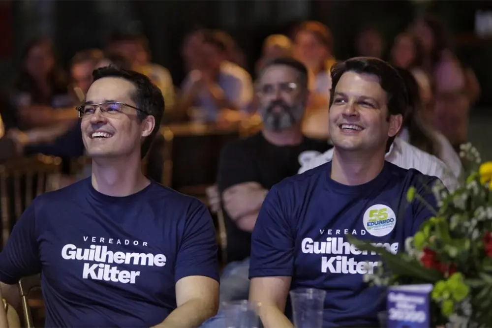 Eduardo é o candidato mais preparado para ser prefeito de Curitiba, afirma Deltan Dallagnol 1 Eduardo Pimentel e Deltan Dallagnol