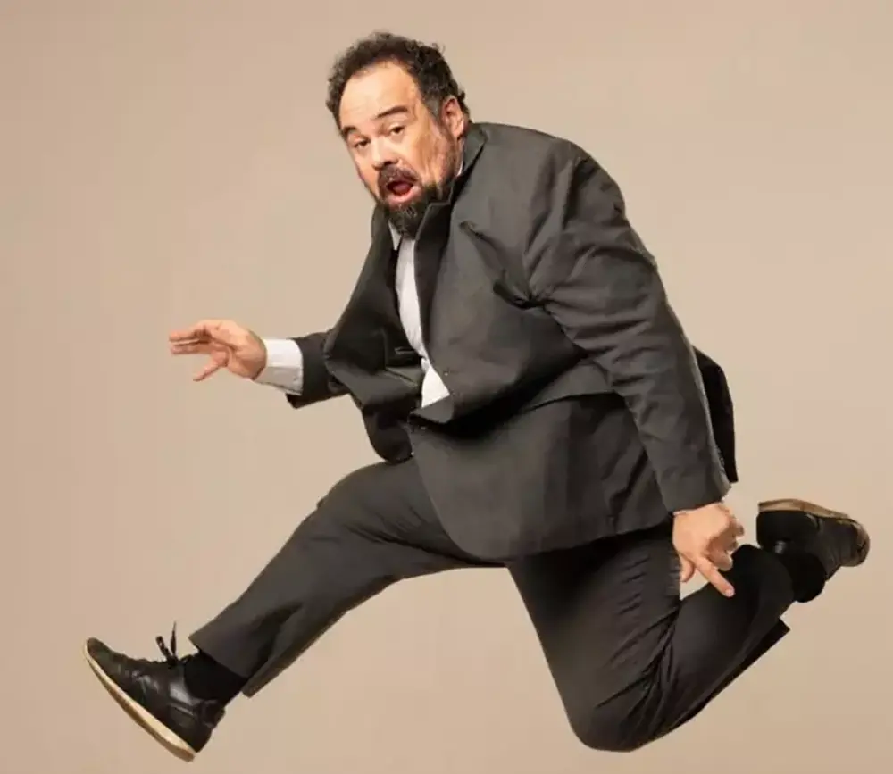 Carlinhos Carneiro (ex-vocalista do Bidê ou Balde) e Relespública se apresentam no dia 6 de setembro, no Jokers Pub 1 Carlinhos Carneiro