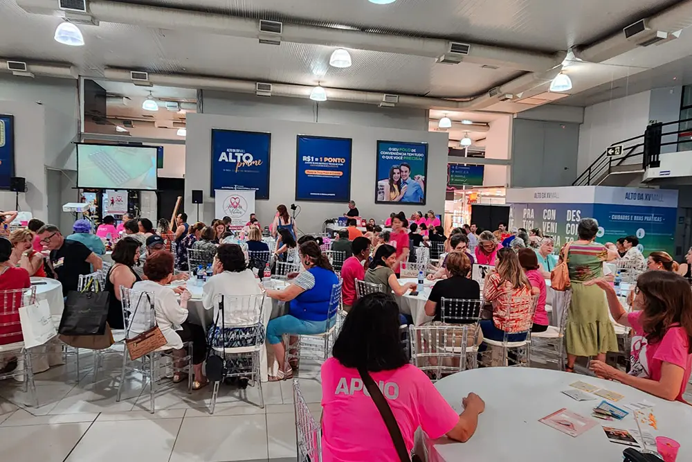 Alto da XV Mall realiza 2º Show de Prêmios em prol do Outubro Rosa com prêmios imperdíveis 8 Show-de-Premios-Amigas-da-Mama