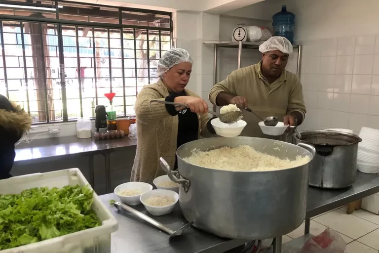 almoço solidário