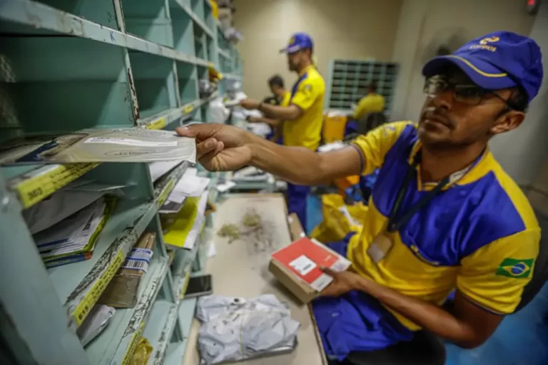 Correios anunciam concurso