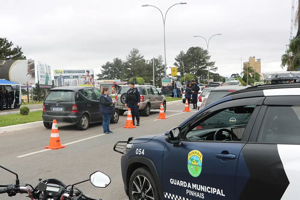 Prefeitura de Pinhais promove blitz educativa sobre vagas específicas 4 blitz educativa