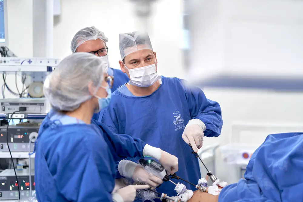 Menos de 1% dos brasileiros têm acesso a cirurgia bariátrica, mas o Paraná continua na liderança de procedimentos pelo SUS no país 6 cirurgia bariátrica