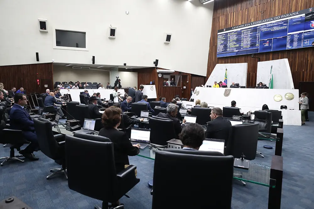 Programa que cria rede de atendimento contra uso de drogas e álcool avança na Assembleia 2 rede de atendimento