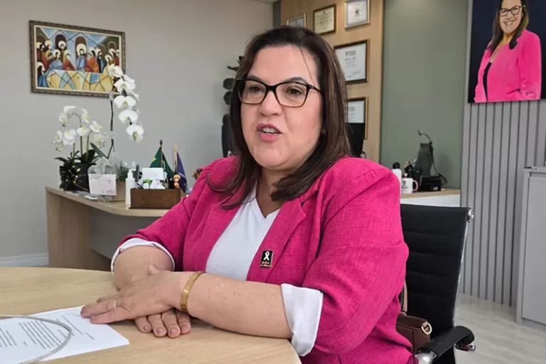 Rosa Maria de Jesus Colombo, prefeita reeleita de Pinhais