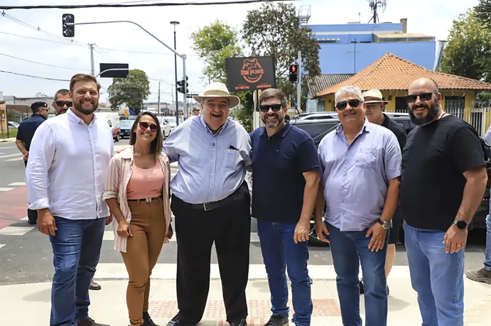 Rafael Greca entrega novo binário no Capão da Imbuia e celebra avanço da mobilidade urbana em Curitiba 6 novo binario