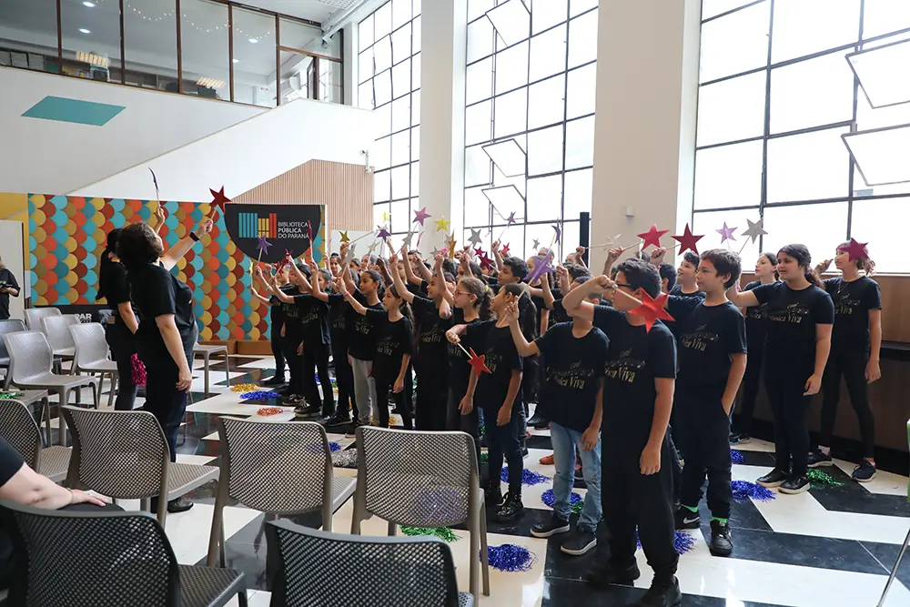 Alunos de Pinhais levam apresentações de projetos a diferentes locais 7 Alunos de Pinhais