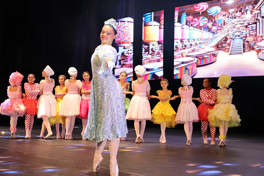 Ballet de Pinhais encanta o Teatro Guaíra 7 Espetáculo de Ballet