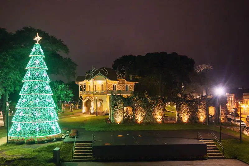 Que tal conhecer o Natal de Curitiba sobre duas rodas? 6 Natal de Curitiba