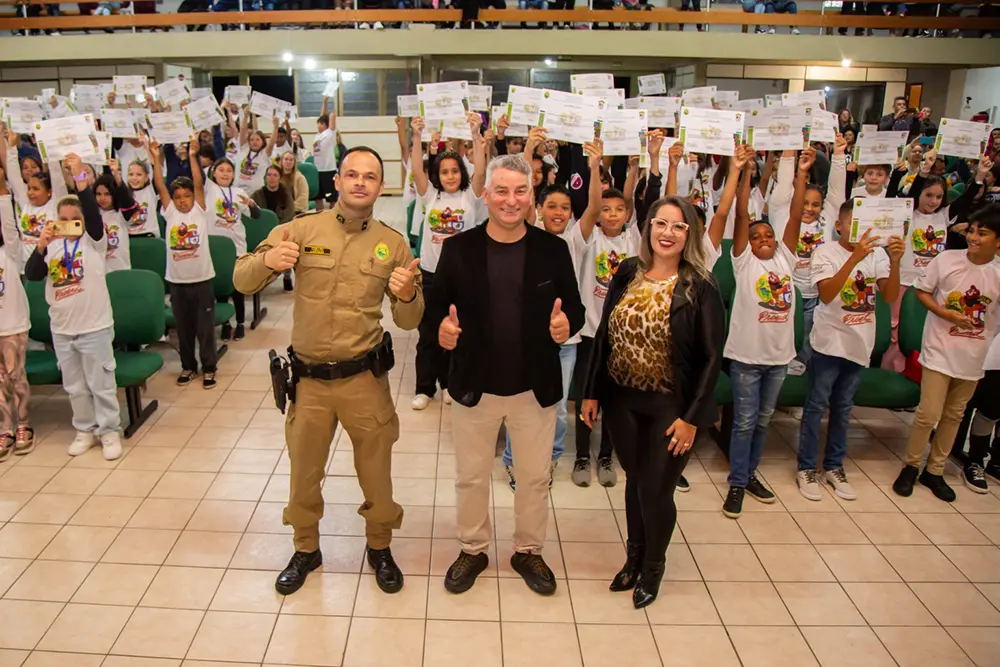 PROERD forma mais uma turma com alunos da Rede de Ensino Municipal de Piraquara 1 PROERD