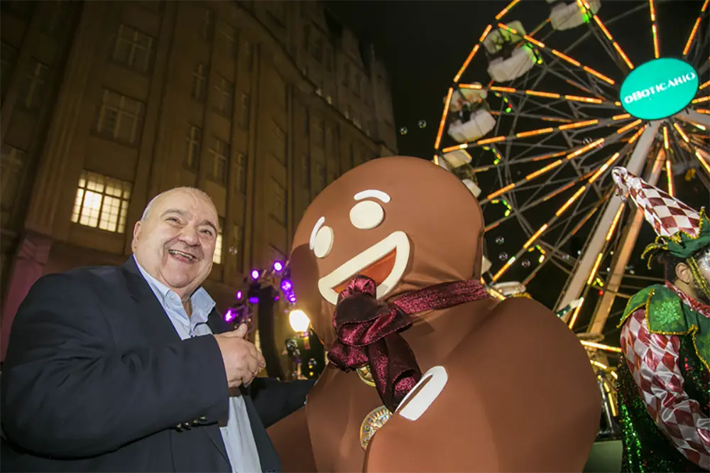 Espetáculo de Natal do O Boticário encanta público no calçadão mais famoso de Curitiba 9 Natal do O Boticário