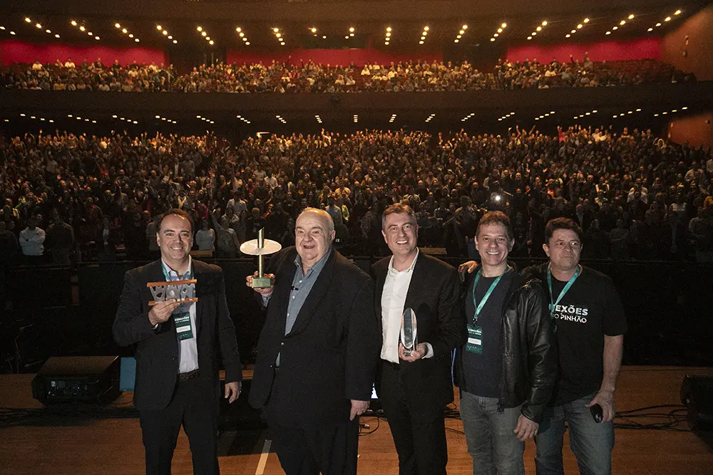 No Conexões Vale do Pinhão, Greca “entrega” a Curitiba a tríplice coroa de Cidade Mais Inteligente do Mundo 3 Conexões Vale do Pinhão