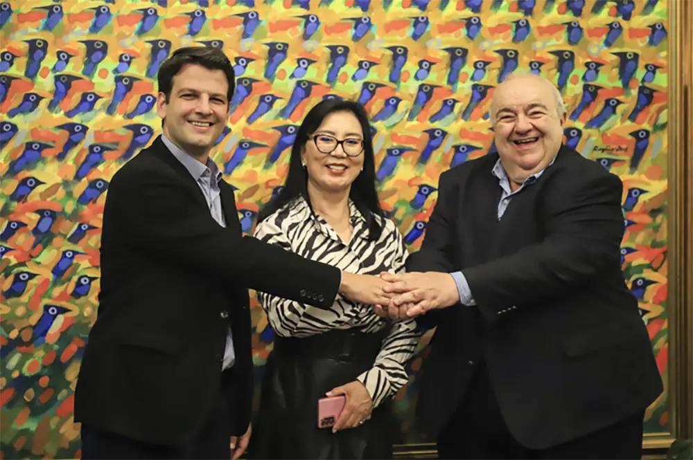 Rafael Greca e Eduardo Pimentel recebem a nova presidente do Tribunal de Justiça do Paraná 8 Tribunal de Justiça do Paraná