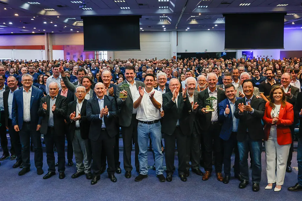 Ratinho Junior destaca papel das cooperativas no crescimento econômico do Estado do Paraná 3 crescimento econômico