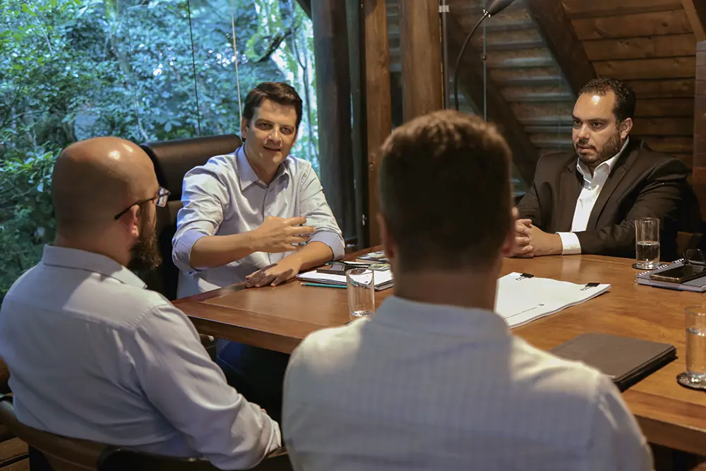 Prefeito Eduardo Pimentel reafirma compromisso com a revitalização do Centro 1 Prefeito Eduardo Pimentel