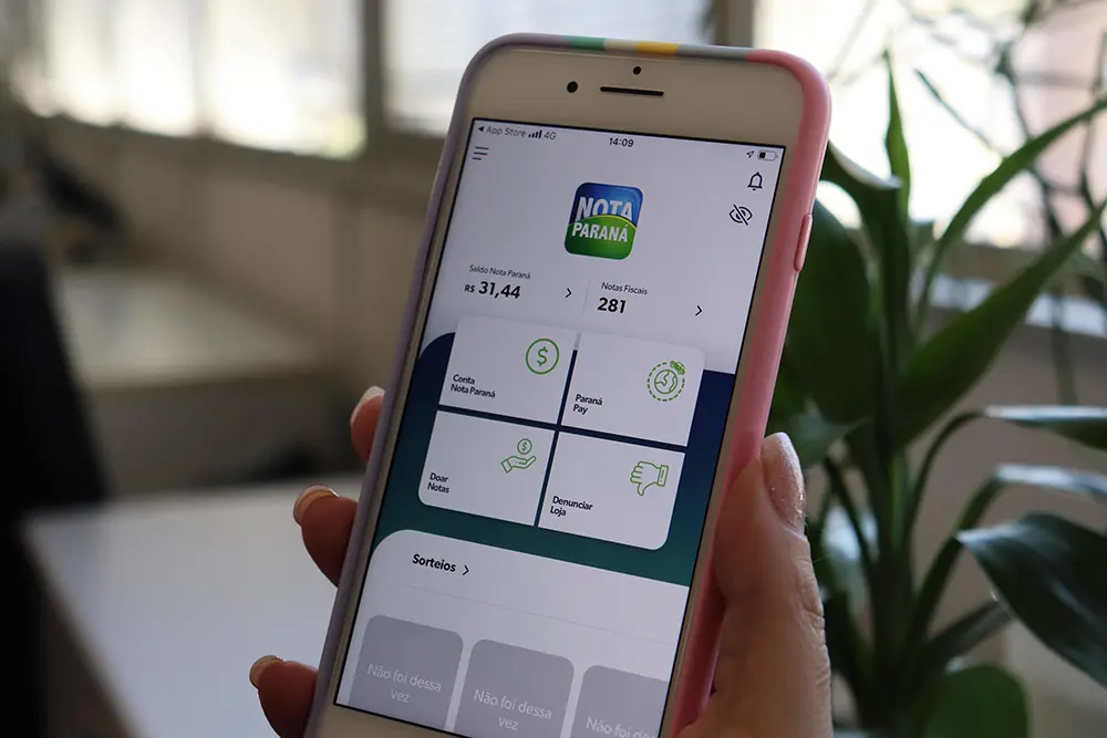 Secretaria da Fazenda alerta sobre golpe com falsos prêmios do Nota Paraná 4 falsos prêmios